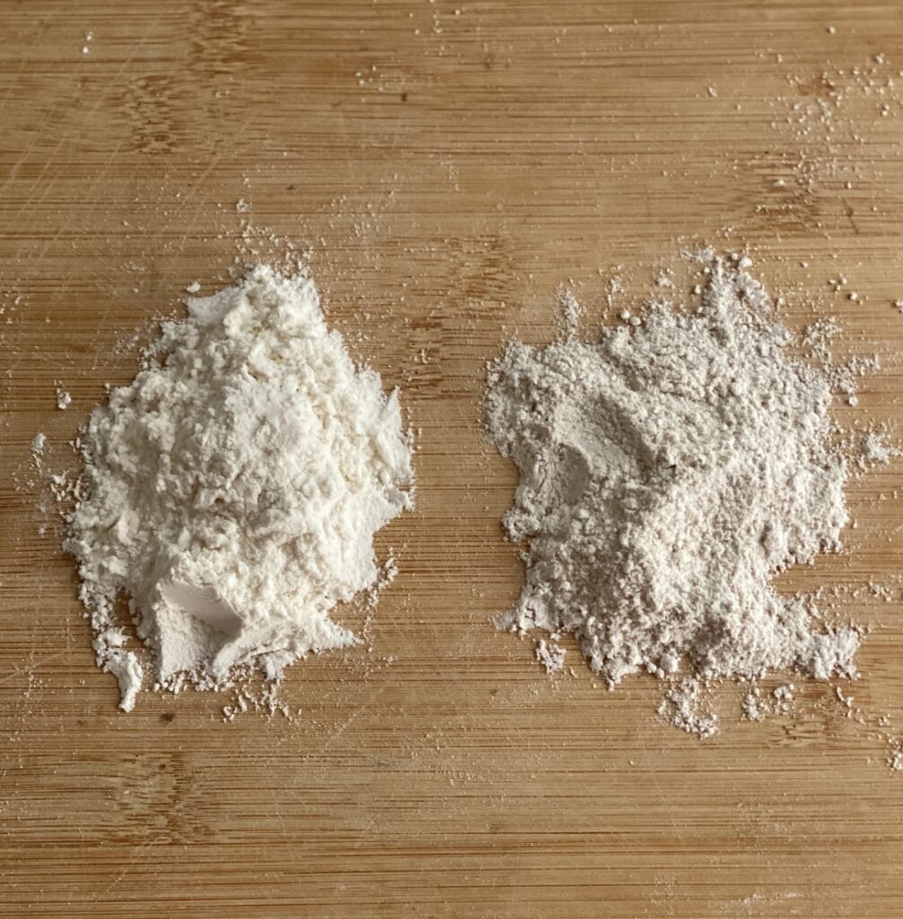 強力粉とライ麦粉の比較